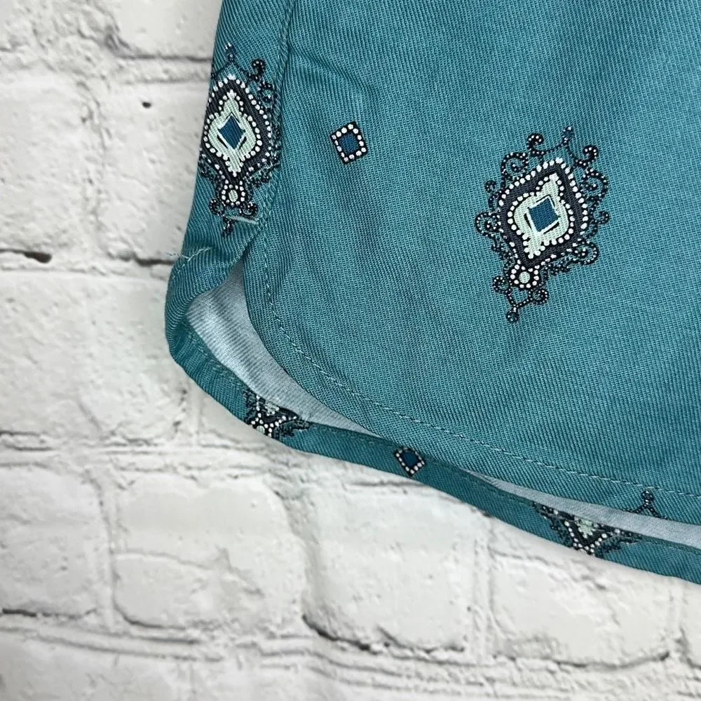 LOFT Women’s Blue Mandala Jewel Printed Shorts Drawstring size Medium - Picture 3 of 7